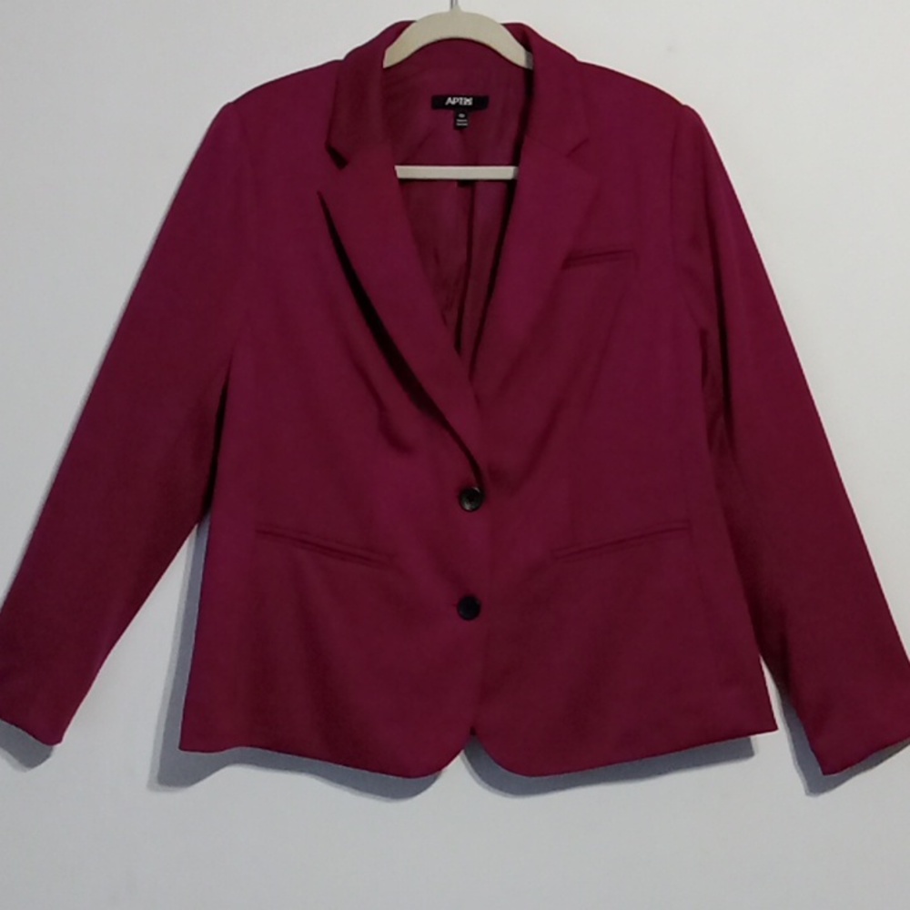 Women's apt.9 Blazer color pomegranate size OX